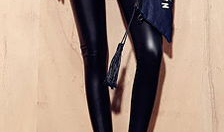 国产精品黑皮裤